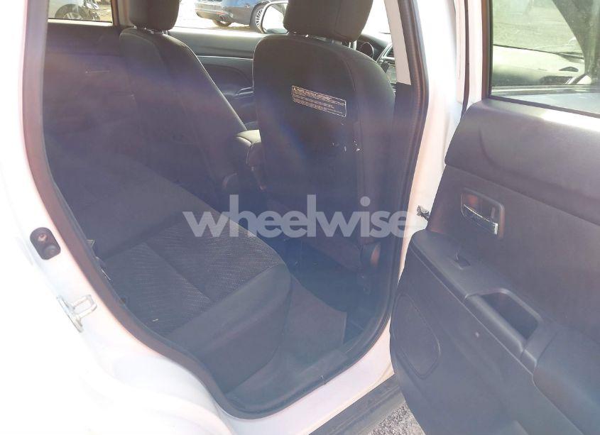 Photo 8 of 2015 Mitsubishi Outlander SPORT SE (VIN 4A4AR4AU2FE059185)