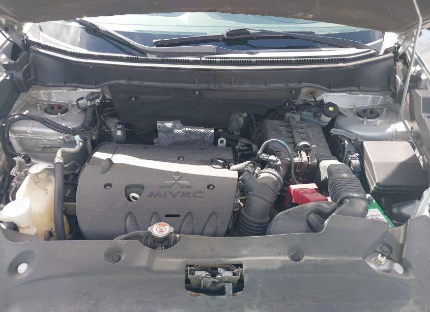 Photo 10 of 2015 Mitsubishi Outlander SPORT SE (VIN 4A4AR4AU3FE038779)