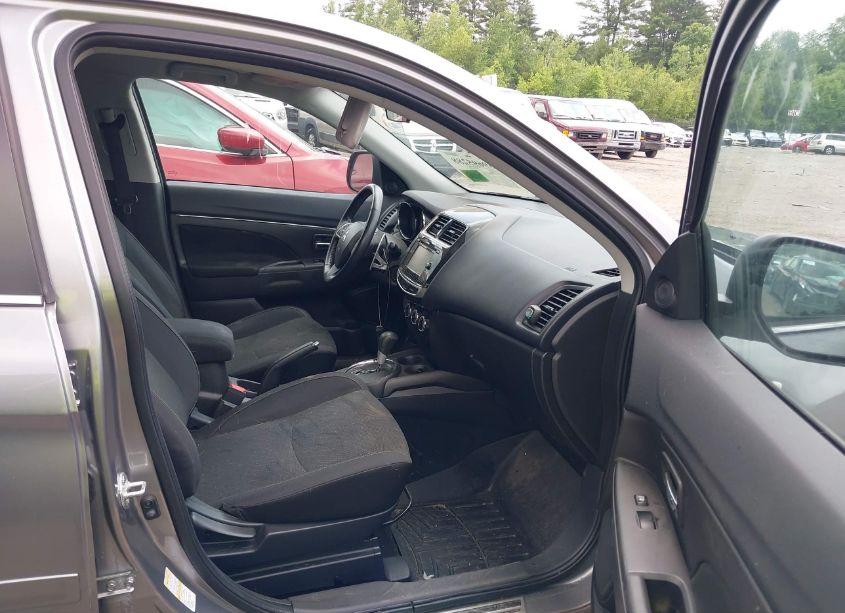 Photo 5 of 2015 Mitsubishi Outlander SPORT SE (VIN 4A4AR4AU3FE039317)