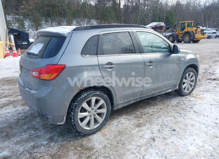 Photo 4 of 2014 Mitsubishi Outlander SPORT SE (VIN 4A4AR4AU4EE017745)