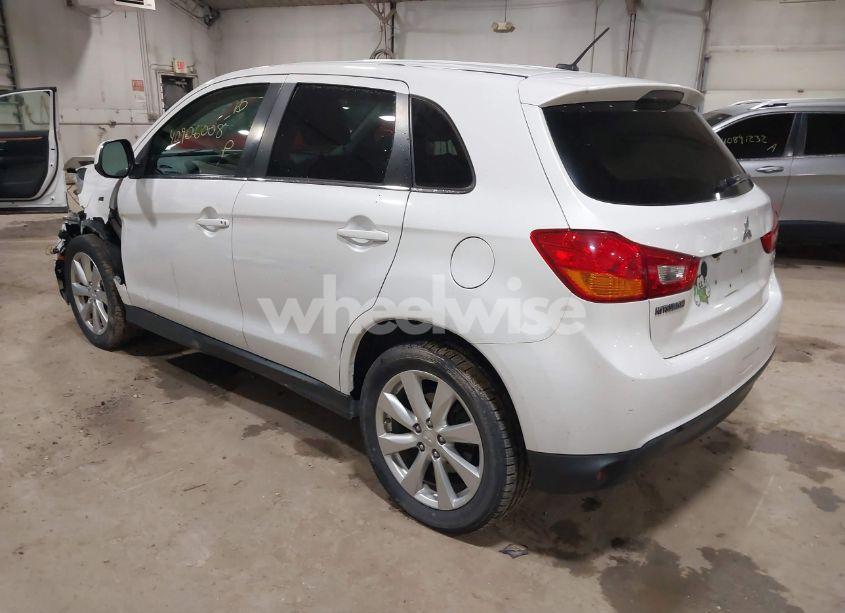 Photo 3 of 2015 Mitsubishi Outlander SPORT SE (VIN 4A4AR4AU5FE012250)