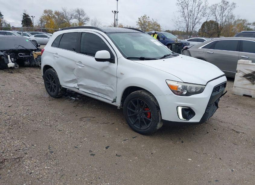 2015 Mitsubishi Outlander SPORT SE (VIN 4A4AR4AU5FE028495) main photo