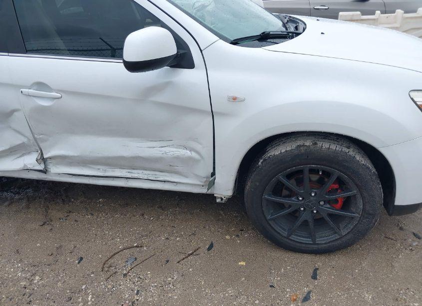 Photo 17 of 2015 Mitsubishi Outlander SPORT SE (VIN 4A4AR4AU5FE028495)