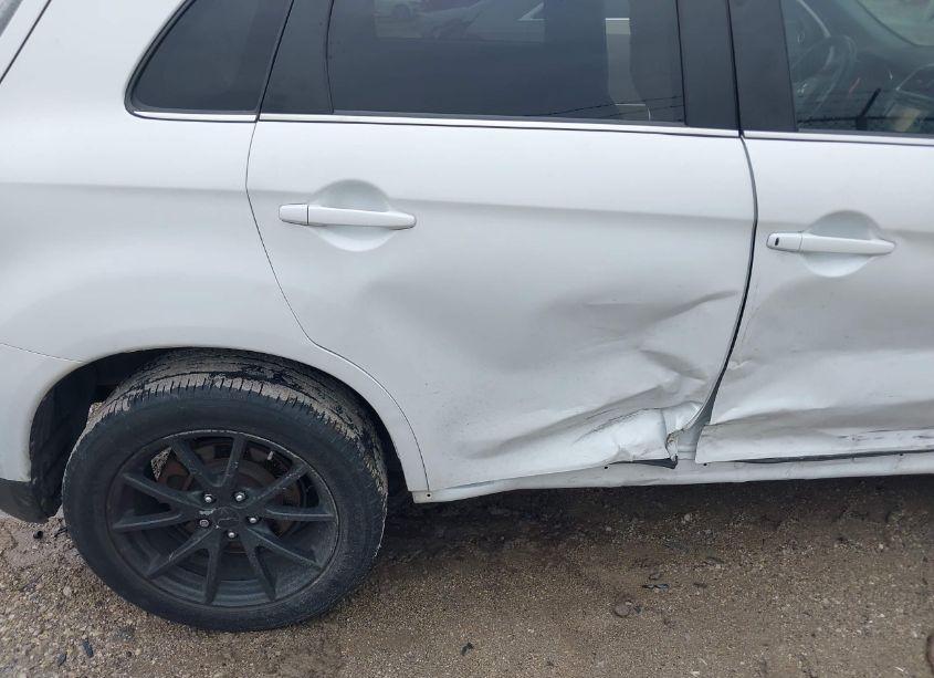 Photo 18 of 2015 Mitsubishi Outlander SPORT SE (VIN 4A4AR4AU5FE028495)