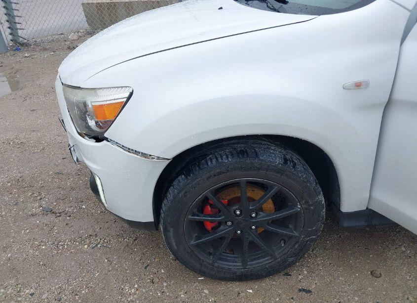 Photo 19 of 2015 Mitsubishi Outlander SPORT SE (VIN 4A4AR4AU5FE028495)