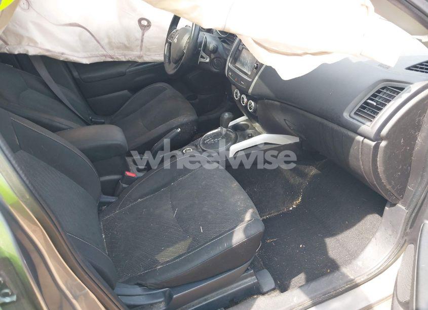 Photo 5 of 2014 Mitsubishi Outlander SPORT SE (VIN 4A4AR4AU7EE028934)