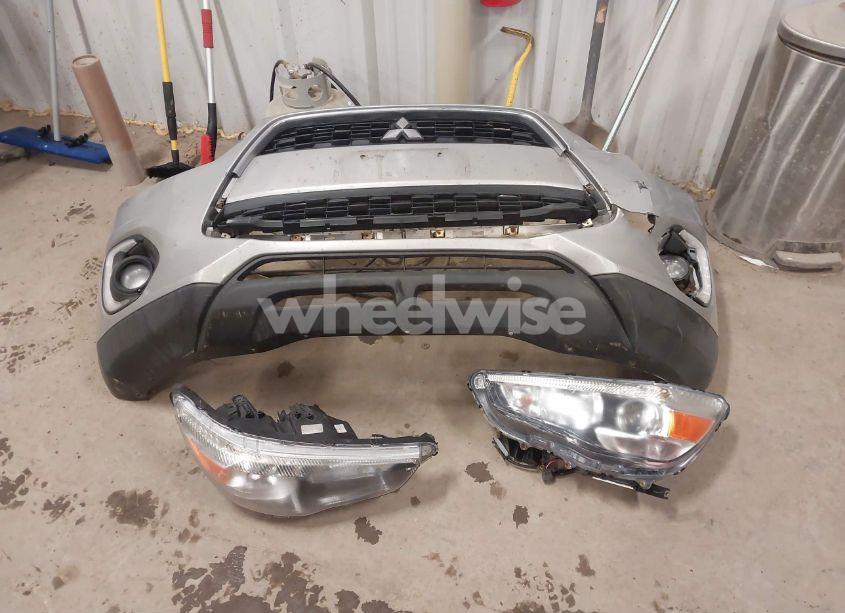 Photo 12 of 2015 Mitsubishi Outlander SPORT SE (VIN 4A4AR4AU7FE017918)