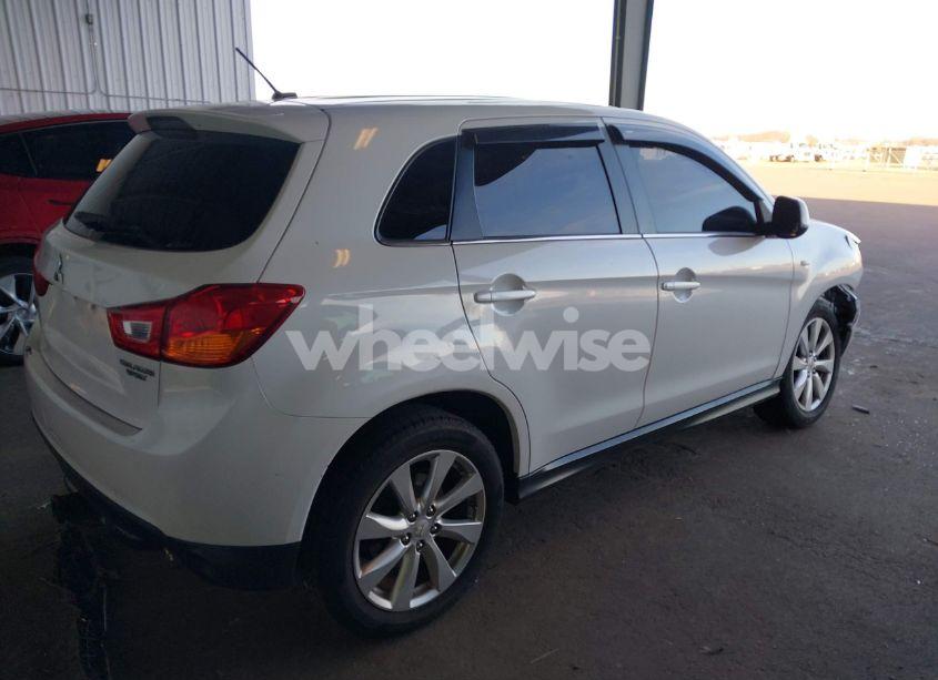 Photo 4 of 2015 Mitsubishi Outlander SPORT SE (VIN 4A4AR4AU7FE032466)