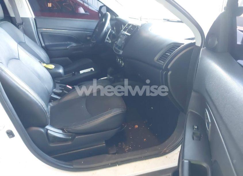 Photo 5 of 2015 Mitsubishi Outlander SPORT SE (VIN 4A4AR4AU7FE032466)