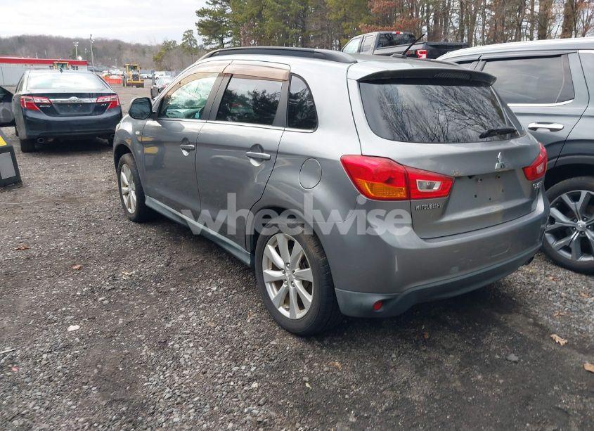 Photo 3 of 2013 Mitsubishi Outlander SPORT SE (VIN 4A4AR4AU8DE020517)