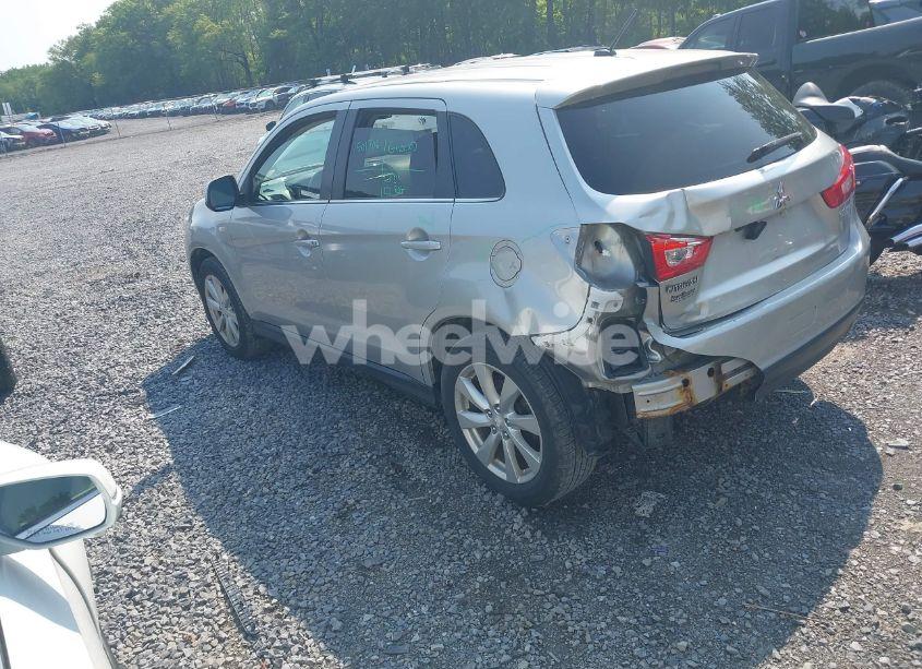 Photo 3 of 2015 Mitsubishi Outlander SPORT SE (VIN 4A4AR4AU8FE001579)