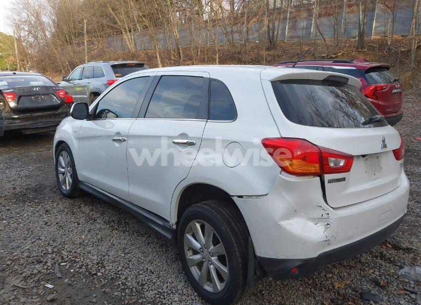 Photo 3 of 2015 Mitsubishi Outlander SPORT SE (VIN 4A4AR4AU8FE039619)