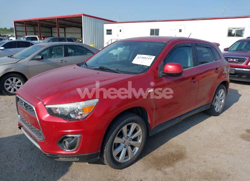 Photo 2 of 2013 Mitsubishi Outlander SPORT SE (VIN 4A4AR4AU9DE009753)