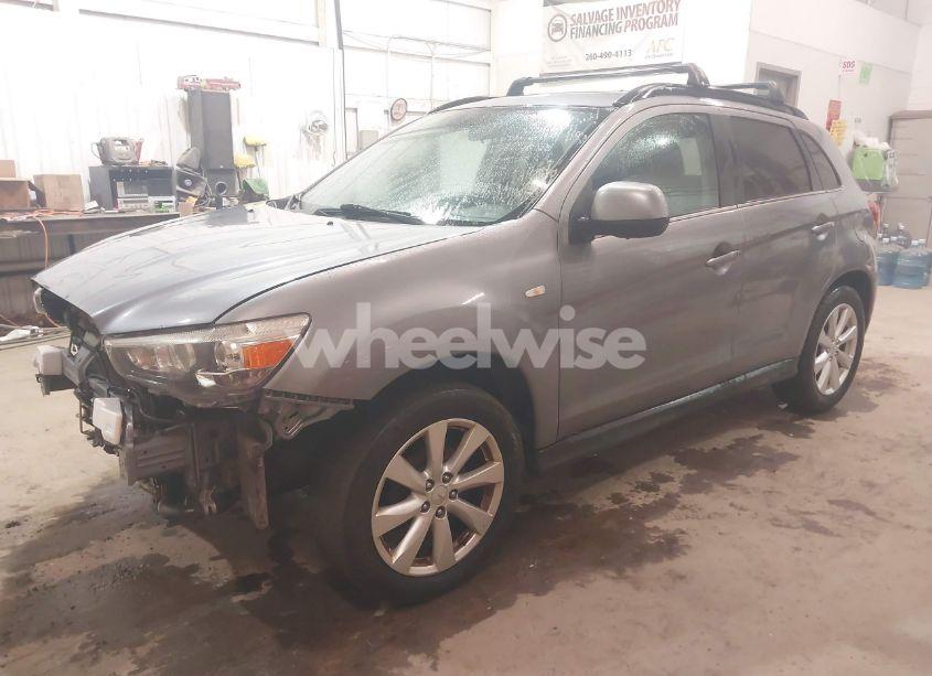 Photo 2 of 2015 Mitsubishi Outlander SPORT SE (VIN 4A4AR4AU9FE045350)