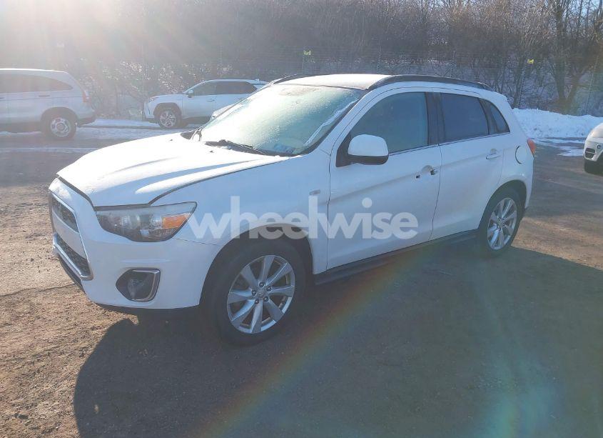 Photo 2 of 2014 Mitsubishi Outlander SPORT SE (VIN 4A4AR4AUXEE014039)