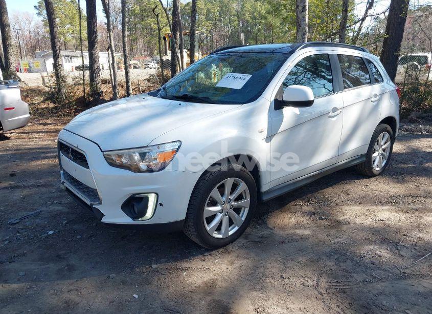 Photo 2 of 2015 Mitsubishi Outlander SPORT SE (VIN 4A4AR4AUXFE003883)