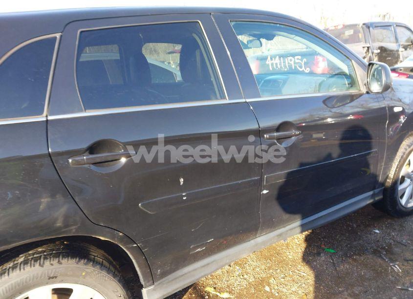 Photo 14 of 2015 Mitsubishi Outlander SPORT SE (VIN 4A4AR4AUXFE006265)