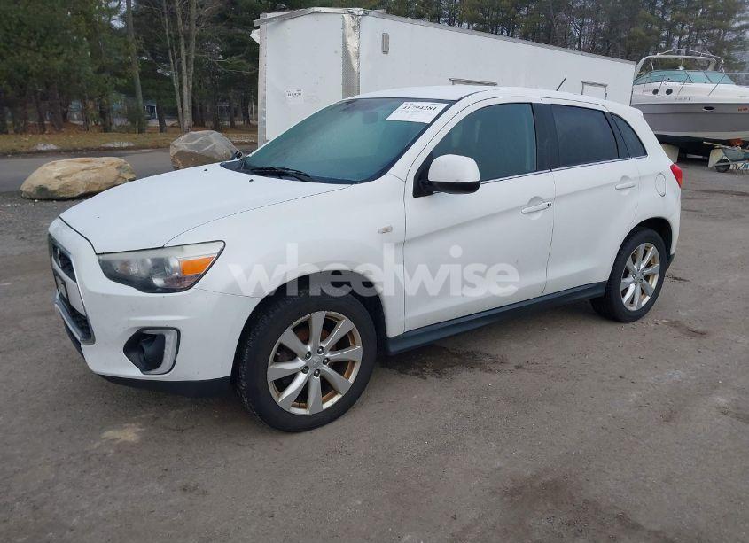 Photo 2 of 2015 Mitsubishi Outlander SPORT SE (VIN 4A4AR4AUXFE007612)