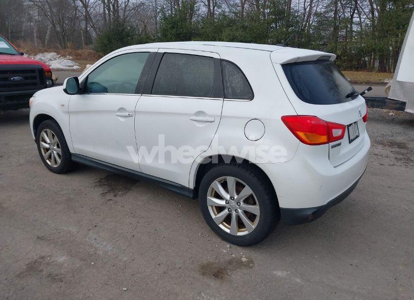 Photo 3 of 2015 Mitsubishi Outlander SPORT SE (VIN 4A4AR4AUXFE007612)