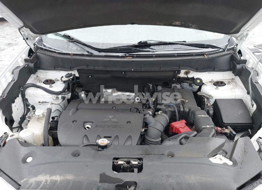 Photo 10 of 2015 Mitsubishi Outlander SPORT SE (VIN 4A4AR4AUXFE057829)