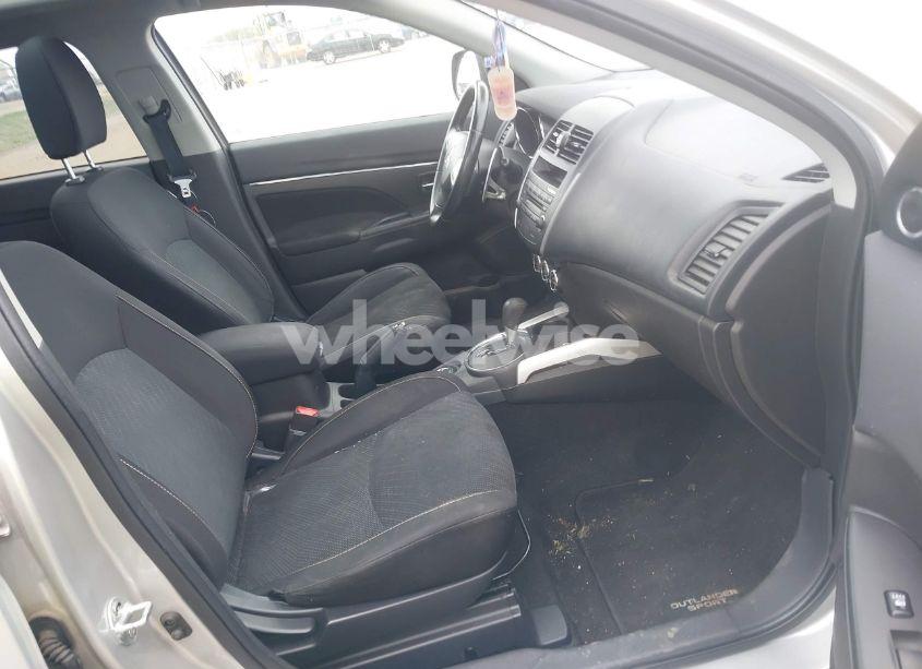 Photo 5 of 2013 Mitsubishi Outlander SPORT LE (VIN 4A4AR5AU2DE023810)