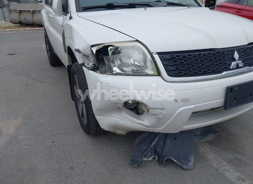 Photo 12 of 2011 Mitsubishi Endeavor SE (VIN 4A4JM3AS5BE018468)
