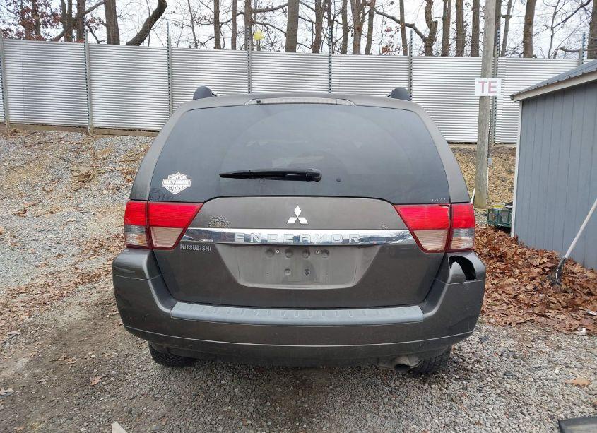 Photo 17 of 2011 Mitsubishi Endeavor (VIN 4A4JN2AS8BE014972)