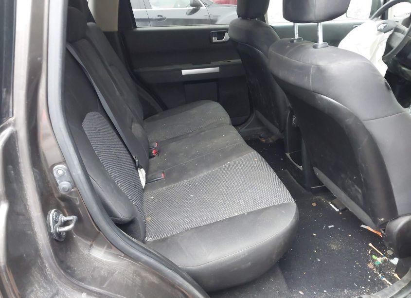 Photo 8 of 2011 Mitsubishi Endeavor (VIN 4A4JN2AS8BE014972)