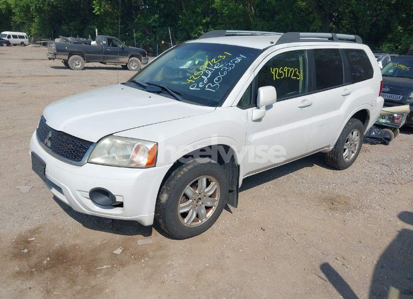 Photo 2 of 2011 Mitsubishi Endeavor (VIN 4A4JN2AS8BE036521)