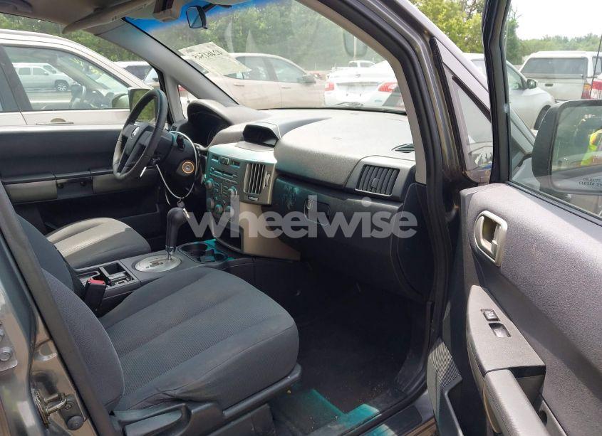 Photo 5 of 2005 Mitsubishi Endeavor LS (VIN 4A4MM21S85E062170)