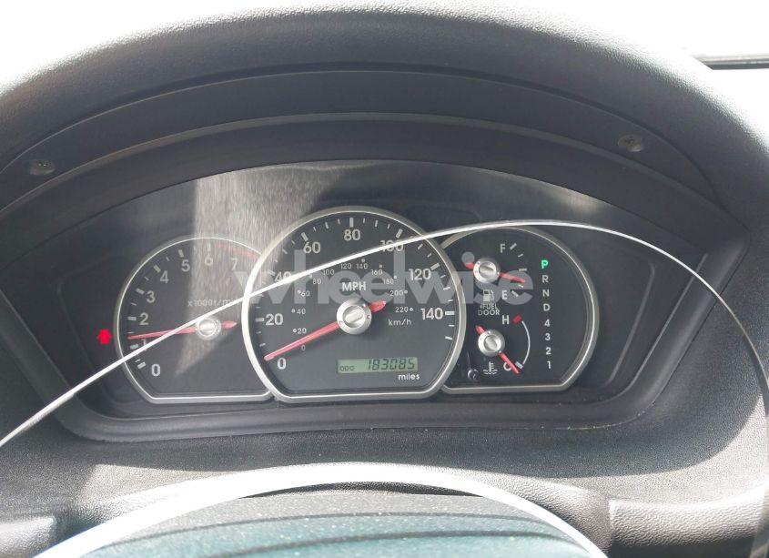 Photo 7 of 2005 Mitsubishi Endeavor LS (VIN 4A4MM21S85E062170)