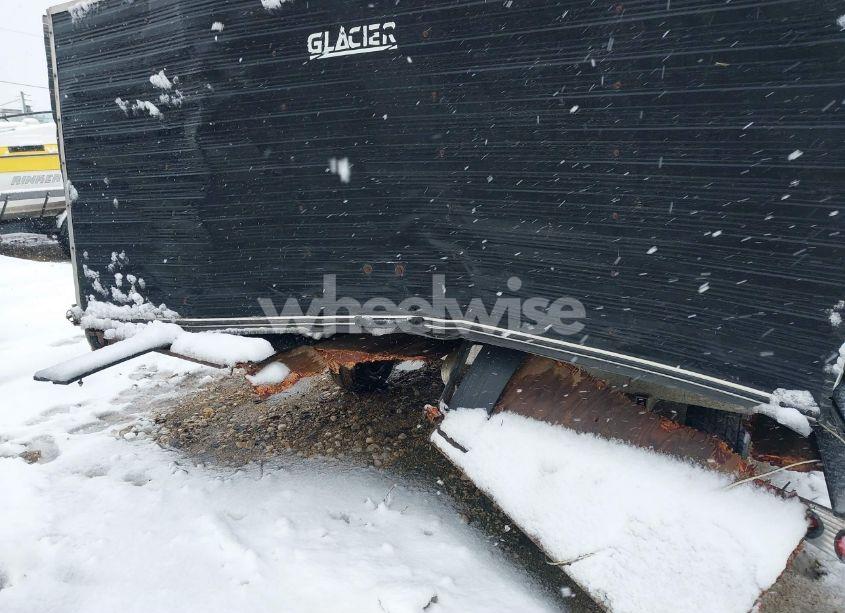 Photo 6 of 2001 Forest River GLACIER (VIN 4B0SM10122A111301)