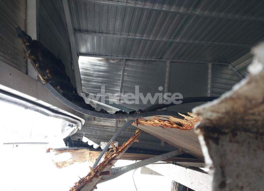 Photo 8 of 2001 Forest River GLACIER (VIN 4B0SM10122A111301)