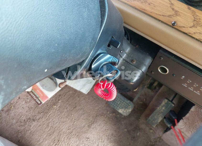 Photo 11 of 1994 Oshkosh Motor TRUCK CO. CHASSIS X LINE (VIN 4CDR5EM29R2304199)