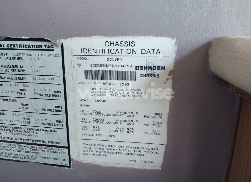 Photo 9 of 1994 Oshkosh Motor TRUCK CO. CHASSIS X LINE (VIN 4CDR5EM29R2304199)