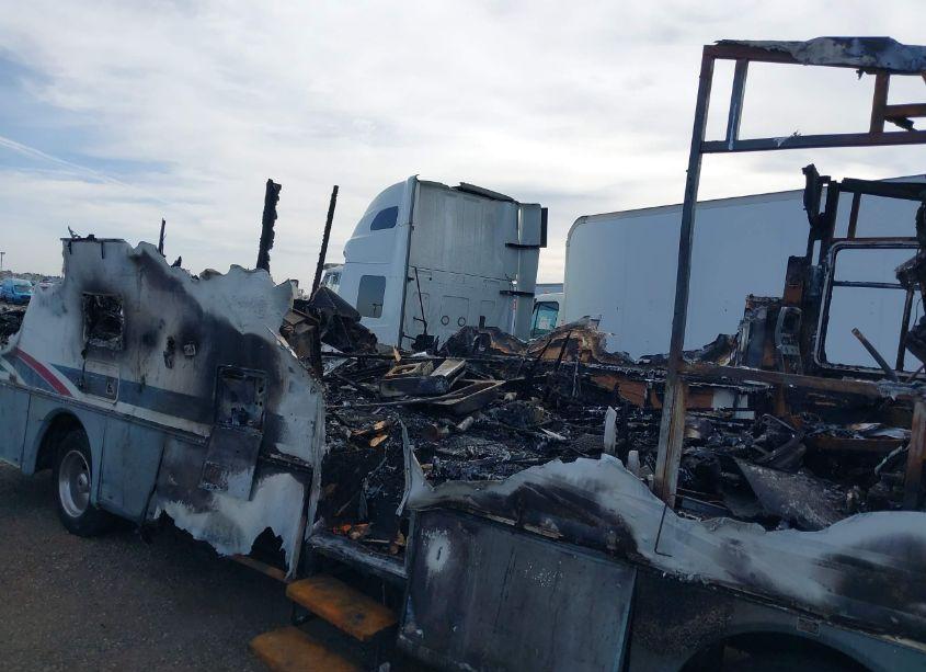 Photo 6 of 1993 Oshkosh Motor TRUCK CO. CHASSIS X LINE (VIN 4CDR69R29P2302575)