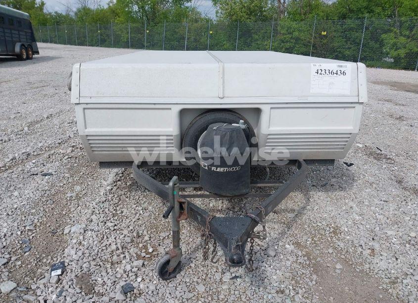 Photo 6 of 1995 Fleetwood Royale POP UP CAMPER (VIN 4CE689E19S7266968)