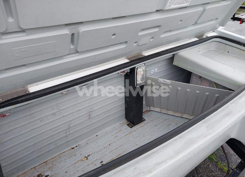 Photo 5 of 2006 Fleetwood Americana (VIN 4CP681H1457269317)