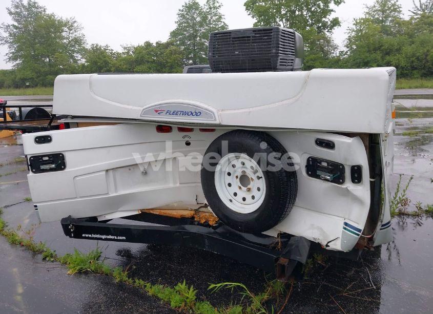 Photo 6 of 2006 Fleetwood Americana (VIN 4CP681H1457269317)