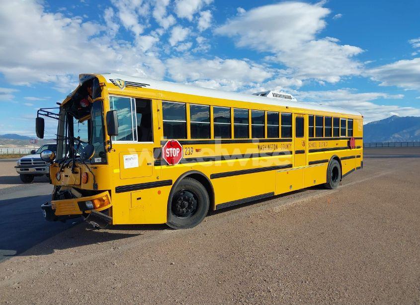 Photo 2 of 2023 Ic Corporation 3000 RE (VIN 4DRBWTAR9PB129869)