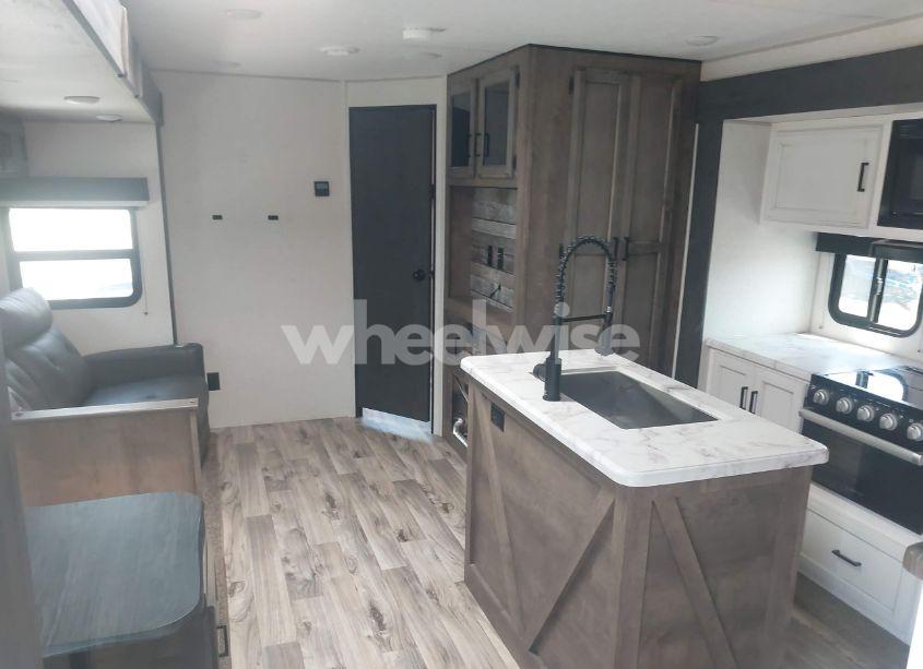 Photo 5 of 2022 Venture Rv SPORT TREK (VIN 4EZT13224N8101396)