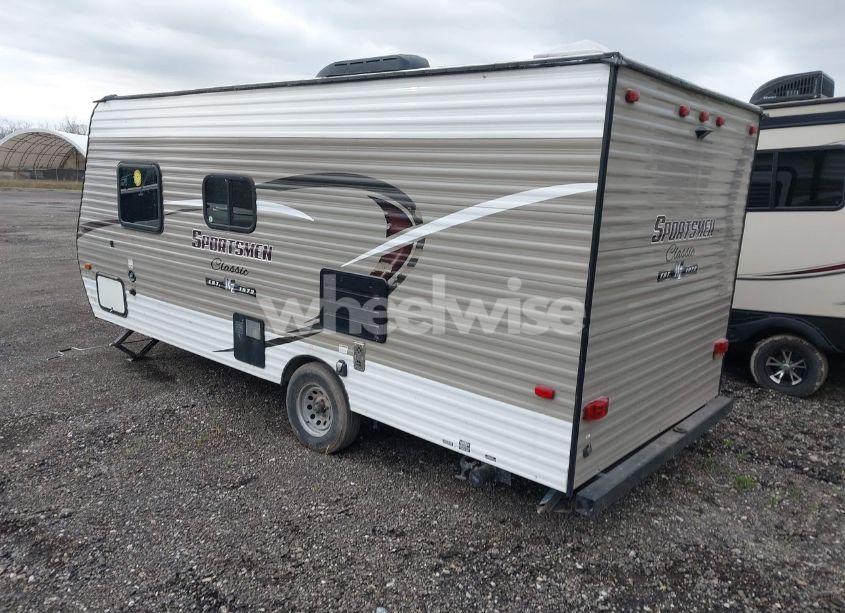 Photo 3 of 2018 K-z Inc TRAVEL TRAILER (VIN 4EZTK1614J4058537)