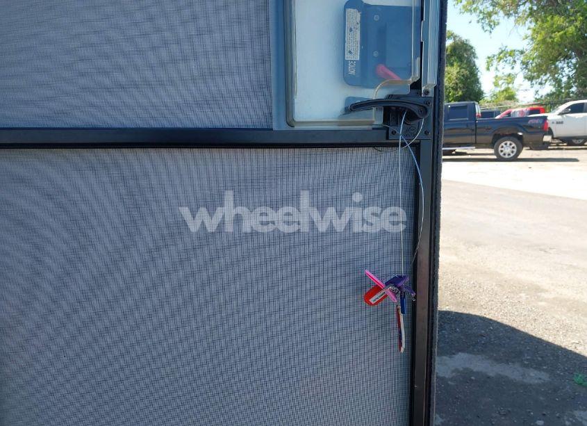 Photo 11 of 2017 Kz 260bh (VIN 4EZTU2622H5023928)