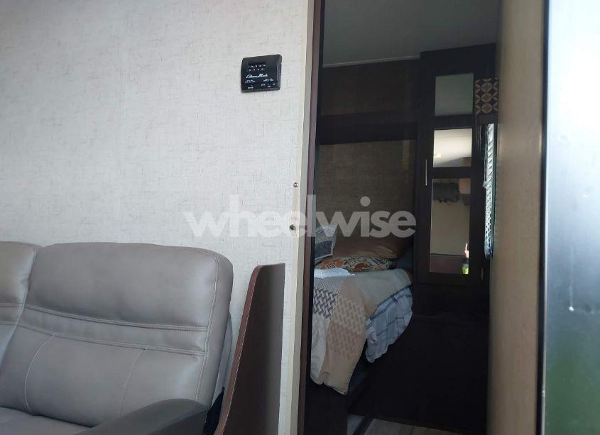 Photo 5 of 2017 Kz 260bh (VIN 4EZTU2622H5023928)