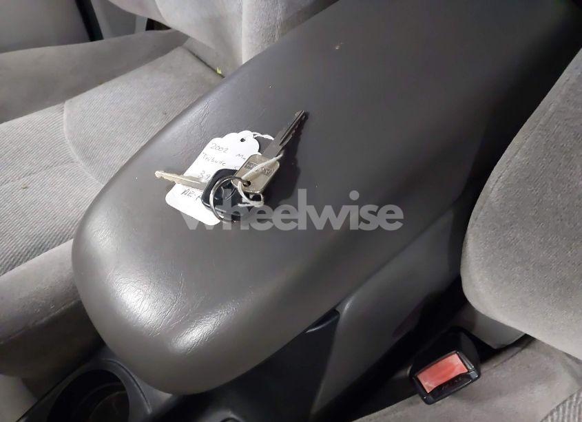 Photo 11 of 2002 Mazda Tribute ES V6/LX V6 (VIN 4F2CU08132KM39554)