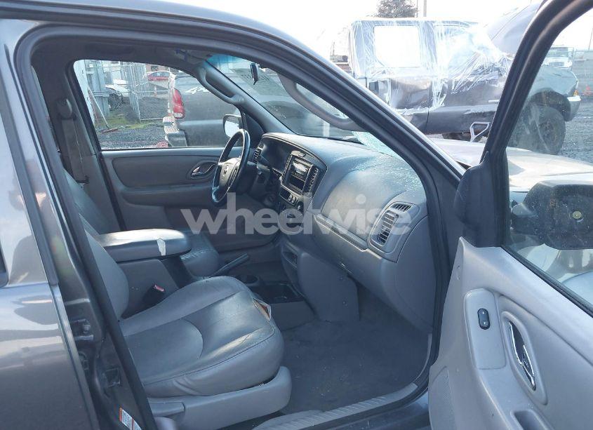 Photo 5 of 2002 Mazda Tribute ES V6/LX V6 (VIN 4F2CU08182KM38688)