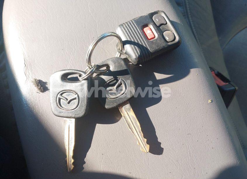 Photo 11 of 2001 Mazda Tribute ES V6/LX V6 (VIN 4F2CU081X1KM06016)