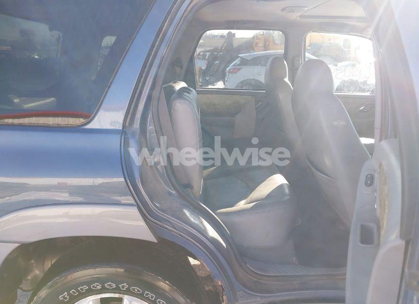 Photo 8 of 2001 Mazda Tribute ES V6/LX V6 (VIN 4F2CU081X1KM06016)