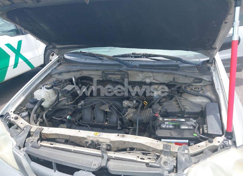 Photo 9 of 2001 Mazda Tribute ES V6/LX V6 (VIN 4F2CU09101KM64151)