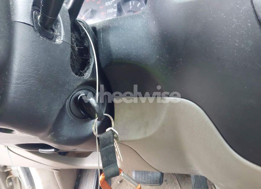 Photo 11 of 2002 Mazda Tribute ES V6/LX V6 (VIN 4F2CU09112KM28471)